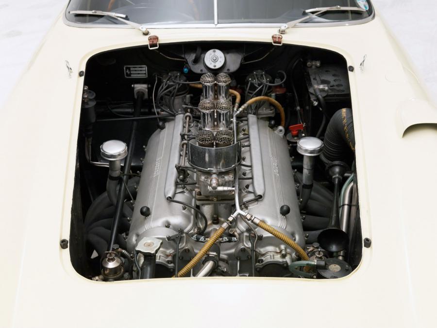  Ferrari 410 Berlinetta Speciale 1955 года  (фото 15 из 47)